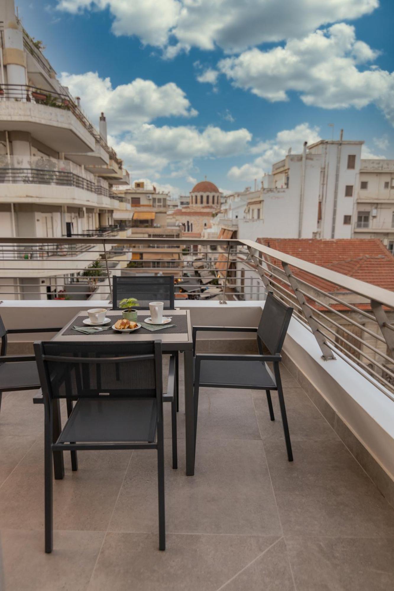 Aeson Premium Living Aparthotel Volos Ngoại thất bức ảnh