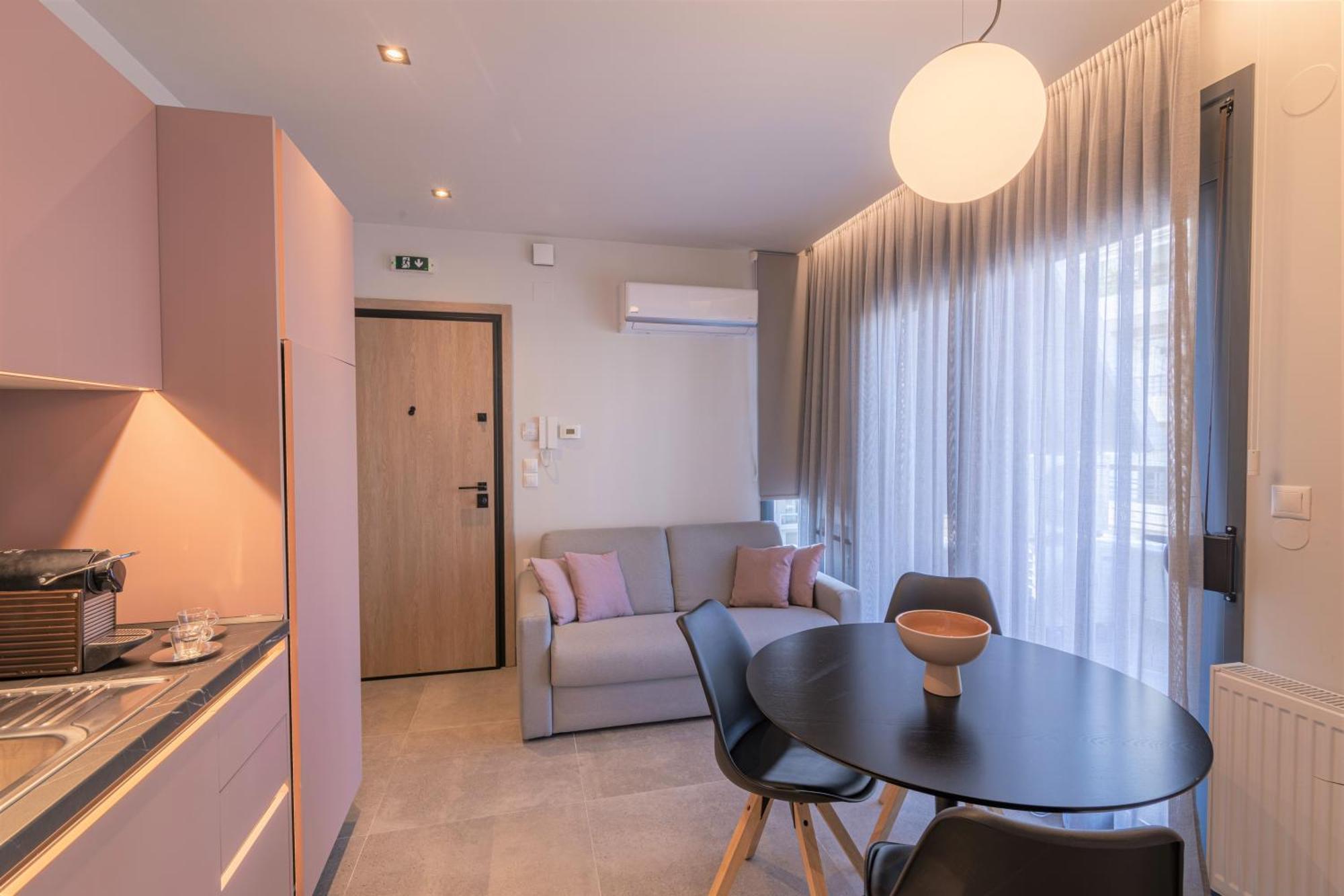 Aeson Premium Living Aparthotel Volos Ngoại thất bức ảnh