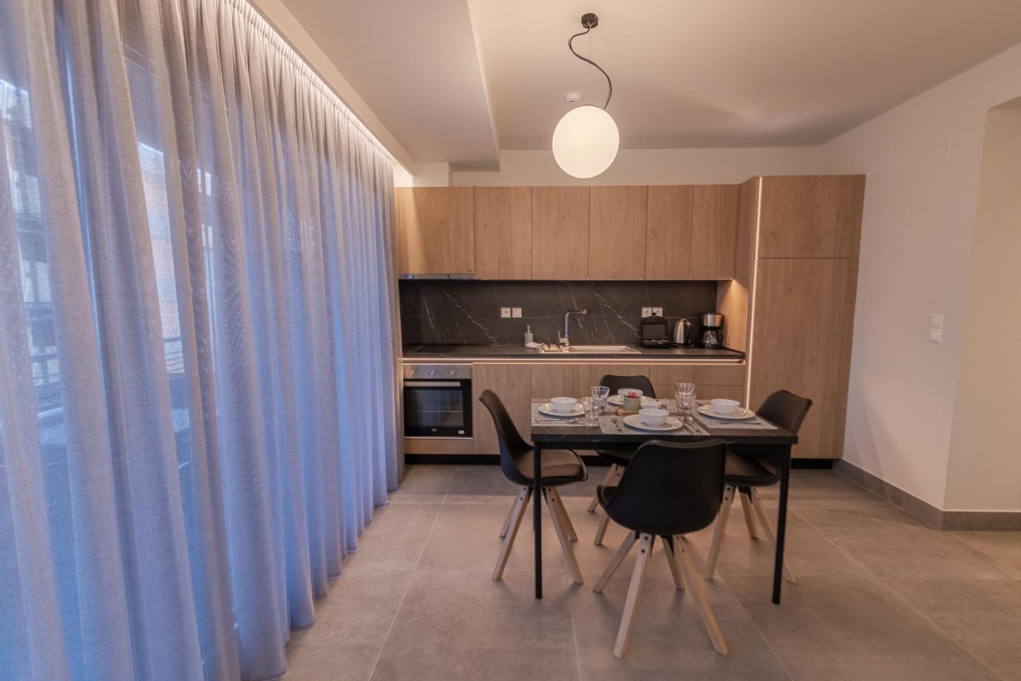 Aeson Premium Living Aparthotel Volos Ngoại thất bức ảnh