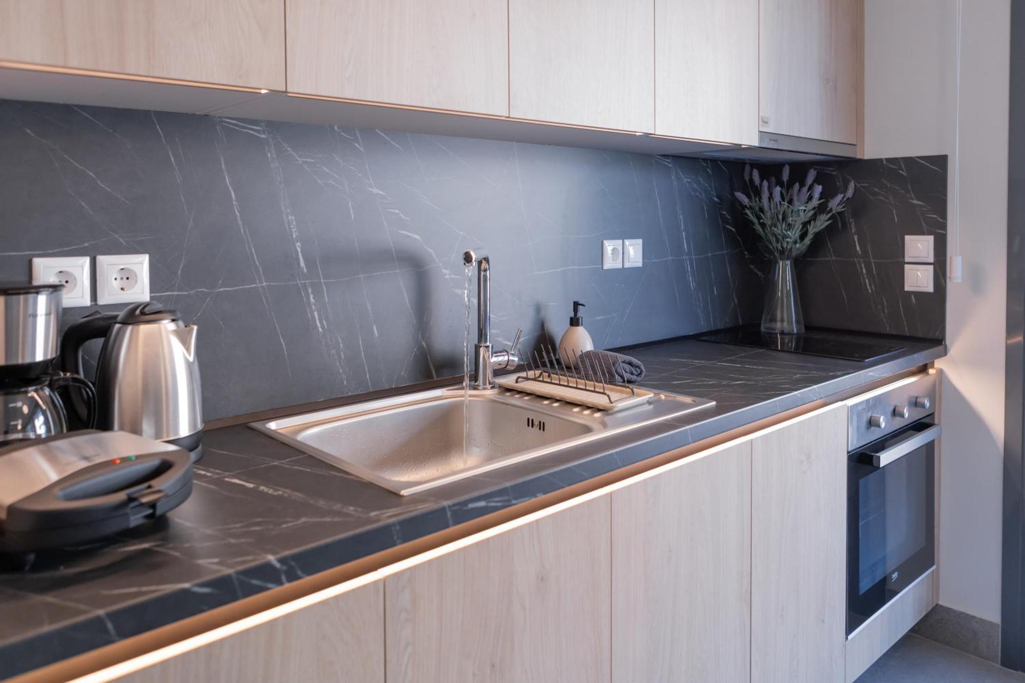 Aeson Premium Living Aparthotel Volos Ngoại thất bức ảnh