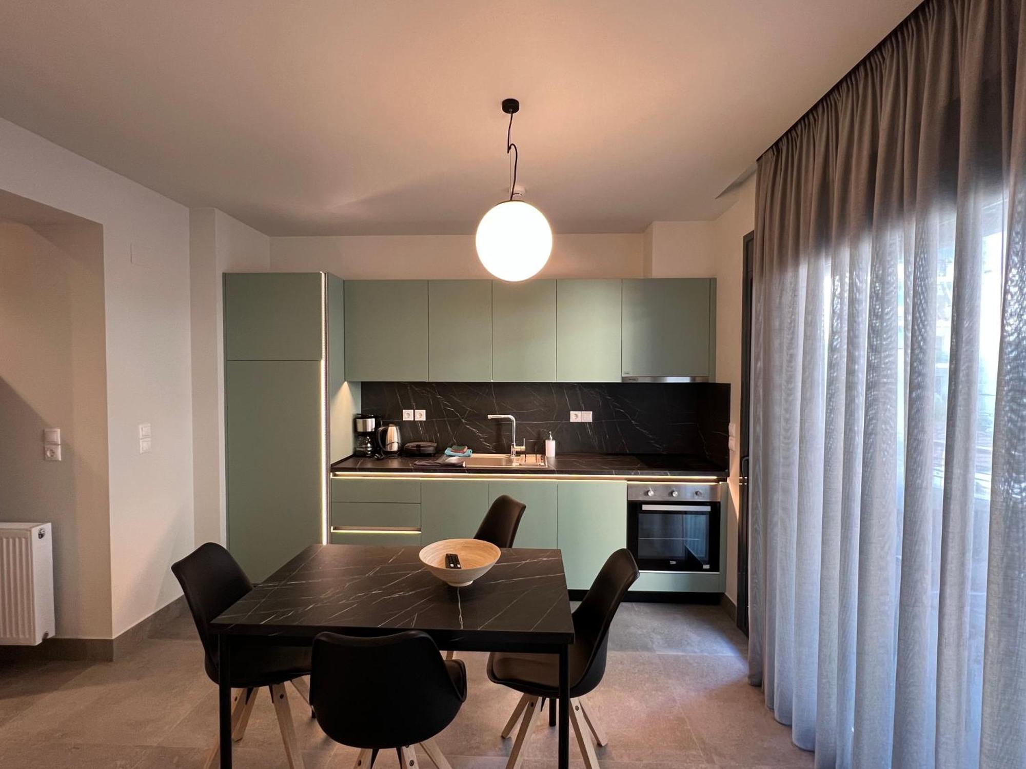 Aeson Premium Living Aparthotel Volos Ngoại thất bức ảnh